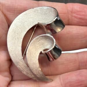 Vintage Trifari Silver Tone Modernist Abstract Brooch Signed